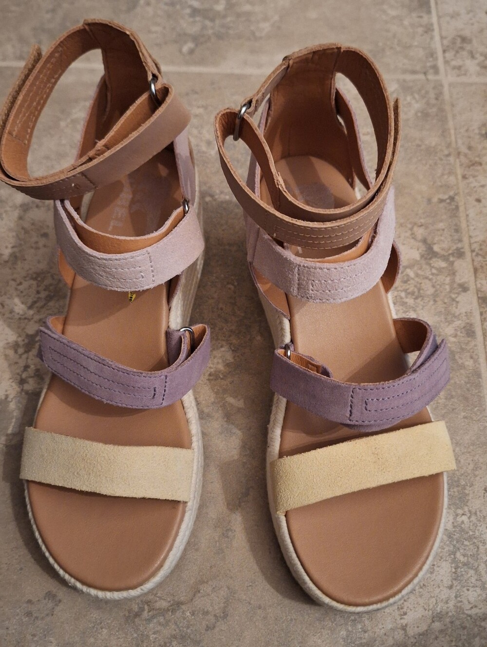 Sorel Sandals Multi-Color Strappy Women’s Sz 8